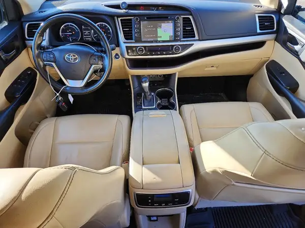 5TDJGRFH5KS076816 2019 TOYOTA HIGHLANDER - Image 8