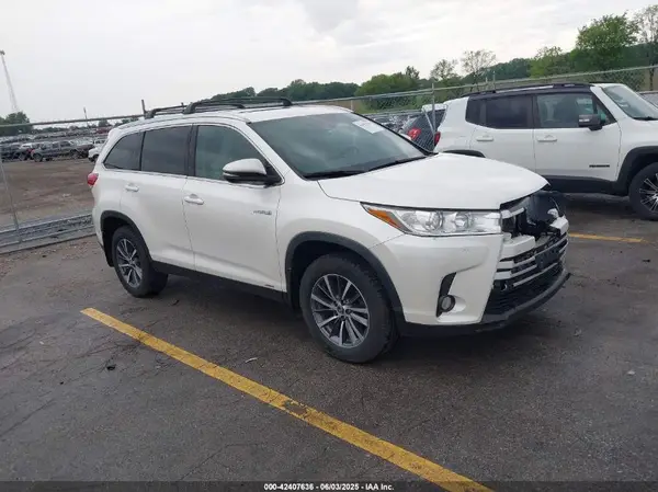 5TDJGRFH5KS077142 2019 TOYOTA HIGHLANDER - Image 1