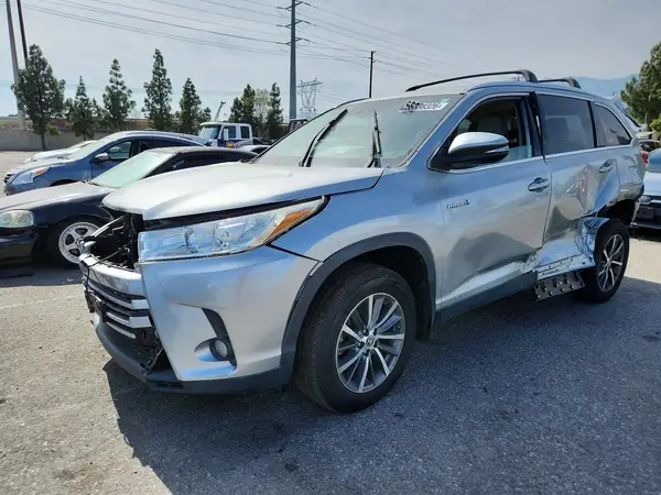 5TDJGRFH5KS078811 2019 TOYOTA HIGHLANDER - Image 1
