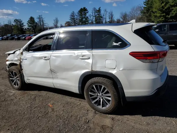 5TDJGRFH6HS027682 2017 TOYOTA HIGHLANDER - Image 2