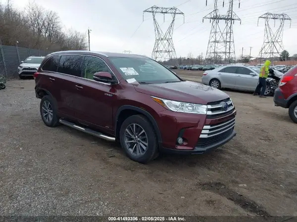 5TDJGRFH6HS030792 2017 TOYOTA HIGHLANDER - Image 1