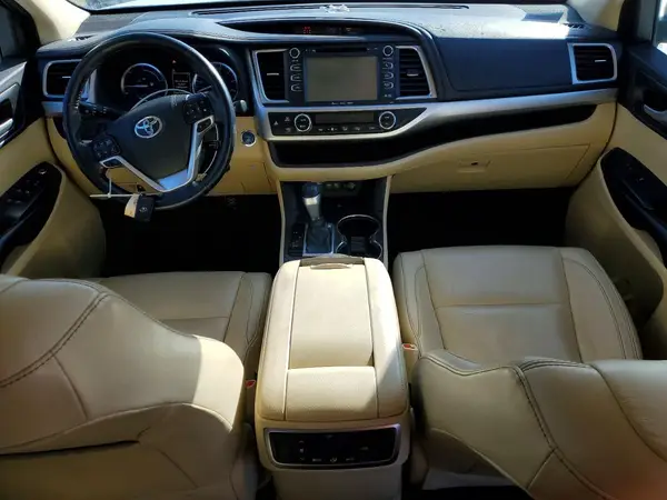 5TDJGRFH6JS051180 2018 TOYOTA HIGHLANDER - Image 8