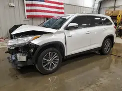 5TDJGRFH6KS052640 2019 TOYOTA HIGHLANDER