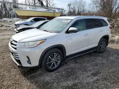 5TDJGRFH6KS054551 2019 TOYOTA HIGHLANDER