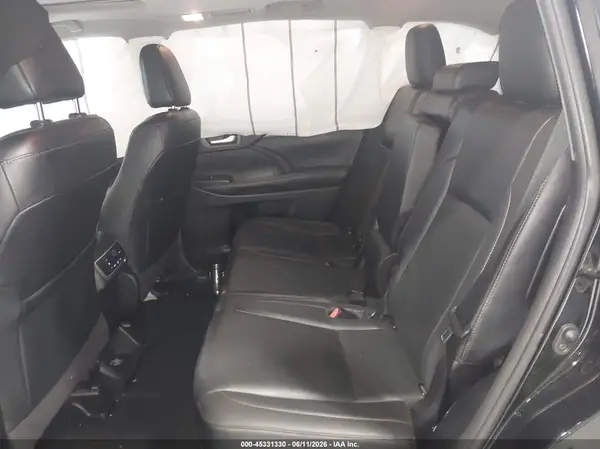 5TDJGRFH6KS065744 2019 TOYOTA HIGHLANDER - Image 8