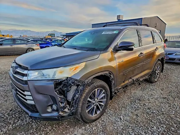 5TDJGRFH6KS075366 2019 TOYOTA HIGHLANDER - Image 1