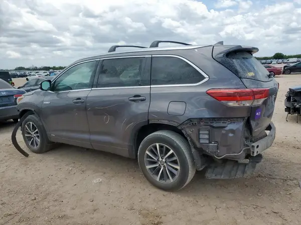 5TDJGRFH7HS022488 2017 TOYOTA HIGHLANDER - Image 2