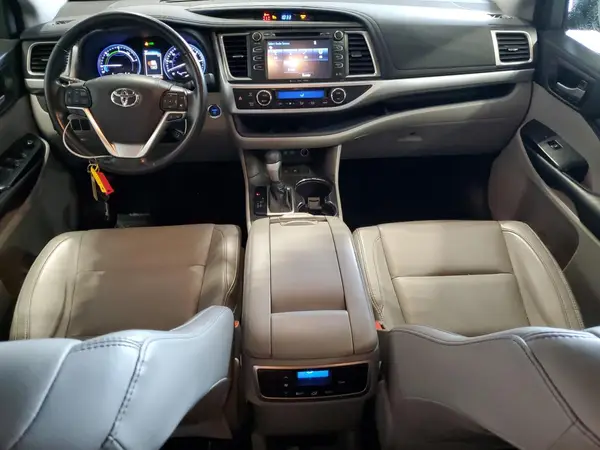 5TDJGRFH7JS044674 2018 TOYOTA HIGHLANDER - Image 8