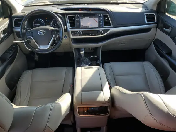 5TDJGRFH7JS052046 2018 TOYOTA HIGHLANDER - Image 8