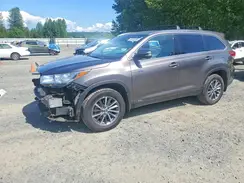 5TDJGRFH7KS053778 2019 TOYOTA HIGHLANDER