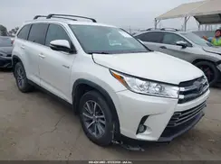 5TDJGRFH7KS057104 2019 TOYOTA HIGHLANDER