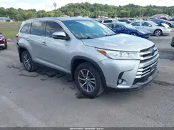 5TDJGRFH7KS058026 2019 TOYOTA HIGHLANDER