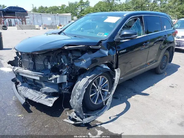 5TDJGRFH7KS069480 2019 TOYOTA HIGHLANDER - Image 2