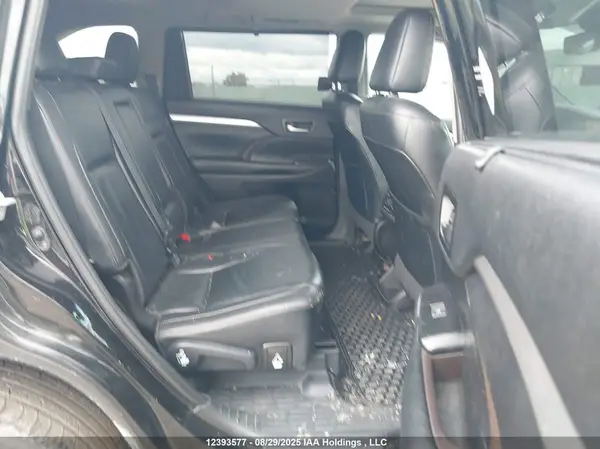 5TDJGRFH7KS069964 2019 TOYOTA HIGHLANDER - Image 8