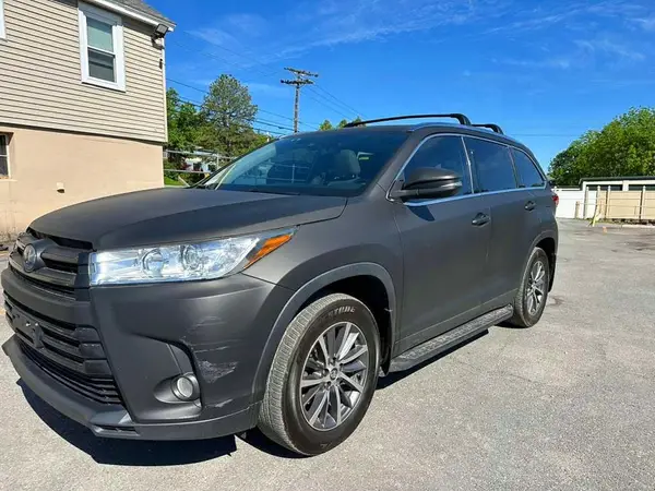 5TDJGRFH7KS073819 2019 TOYOTA HIGHLANDER - Image 1