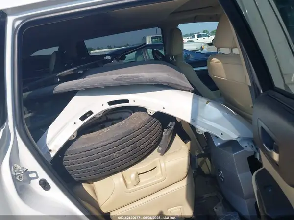 5TDJGRFH7KS078017 2019 TOYOTA HIGHLANDER - Image 8