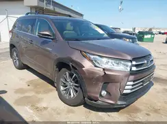 5TDJGRFH8HS022886 2017 TOYOTA HIGHLANDER