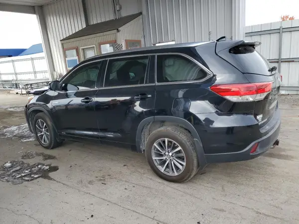 5TDJGRFH8HS023200 2017 TOYOTA HIGHLANDER - Image 2