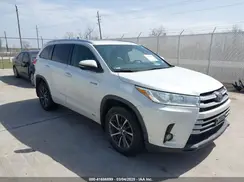 5TDJGRFH8HS025836 2017 TOYOTA HIGHLANDER