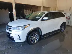 5TDJGRFH8KS057757 2019 TOYOTA HIGHLANDER