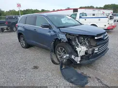 5TDJGRFH8KS076275 2019 TOYOTA HIGHLANDER