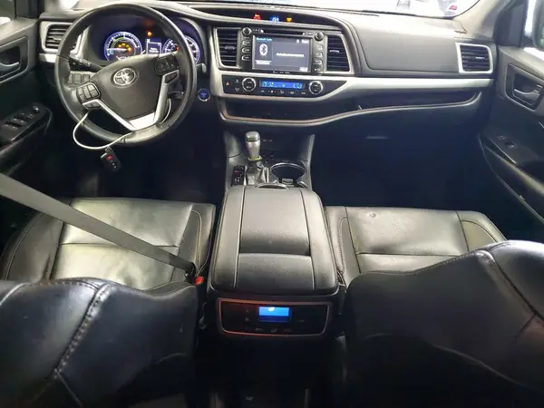 5TDJGRFH8KS077488 2019 TOYOTA HIGHLANDER - Image 8