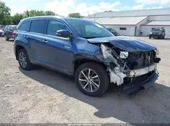 5TDJGRFH9JS037127 2018 TOYOTA HIGHLANDER