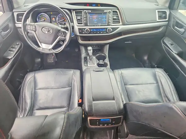 5TDJGRFH9JS043025 2018 TOYOTA HIGHLANDER - Image 8