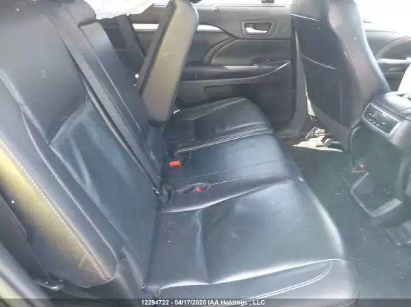 5TDJGRFH9KS052308 2019 TOYOTA HIGHLANDER - Image 8