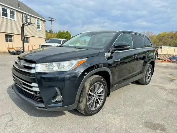 5TDJGRFH9KS062515 2019 TOYOTA HIGHLANDER - Image 1