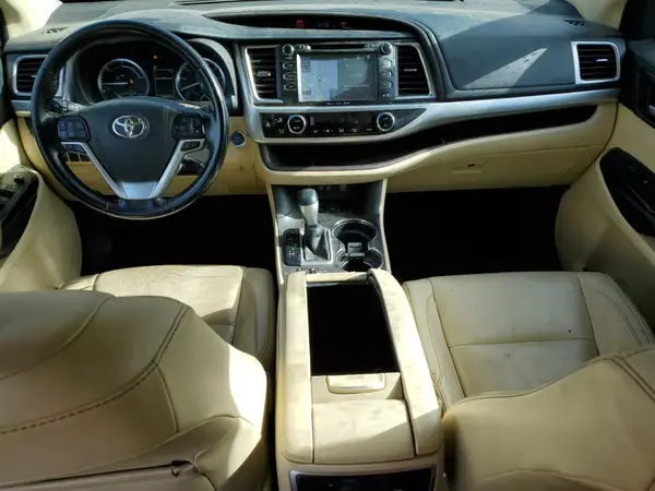 5TDJGRFHXHS025787 2017 TOYOTA HIGHLANDER - Image 8