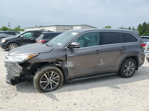 5TDJGRFHXJS048539 2018 TOYOTA HIGHLANDER - Image 1