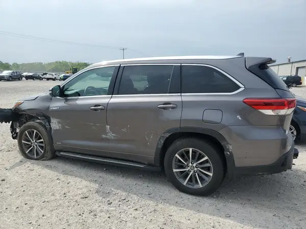 5TDJGRFHXJS048539 2018 TOYOTA HIGHLANDER - Image 2