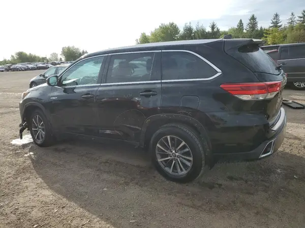 5TDJGRFHXKS053757 2019 TOYOTA HIGHLANDER - Image 2