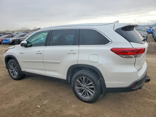 5TDJGRFHXKS057503 2019 TOYOTA HIGHLANDER - Image 2
