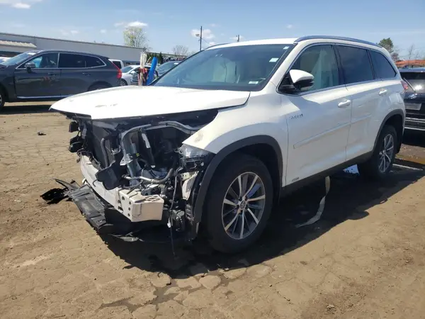 5TDJGRFHXKS063883 2019 TOYOTA HIGHLANDER - Image 1