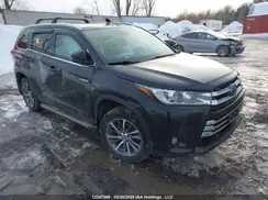 5TDJGRFHXKS070123 2019 TOYOTA HIGHLANDER