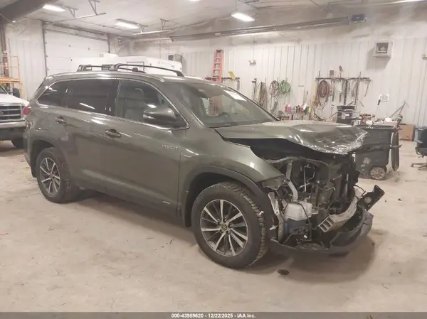 5TDJGRFHXKS075340 2019 TOYOTA HIGHLANDER - Image 1