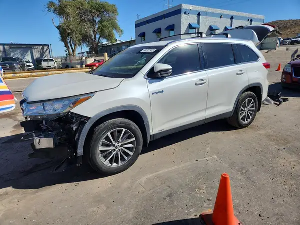 5TDJGRFHXKS075693 2019 TOYOTA HIGHLANDER - Image 1