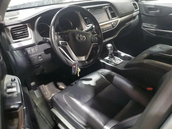 5TDJGRFHXKS077380 2019 TOYOTA HIGHLANDER - Image 8