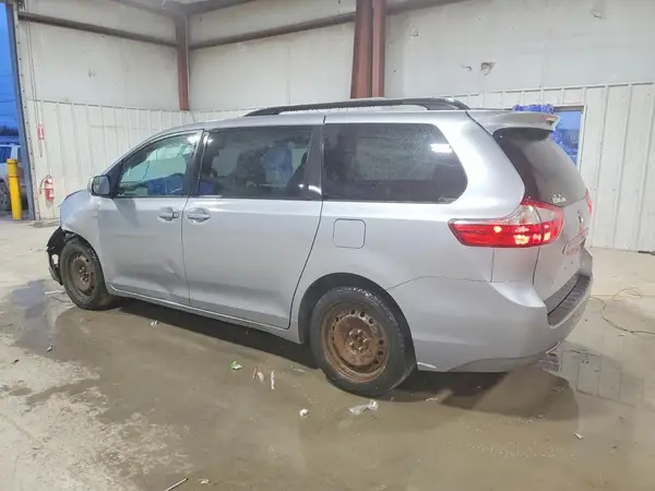 5TDJK3DC0GS132428 2016 TOYOTA SIENNA - Image 2