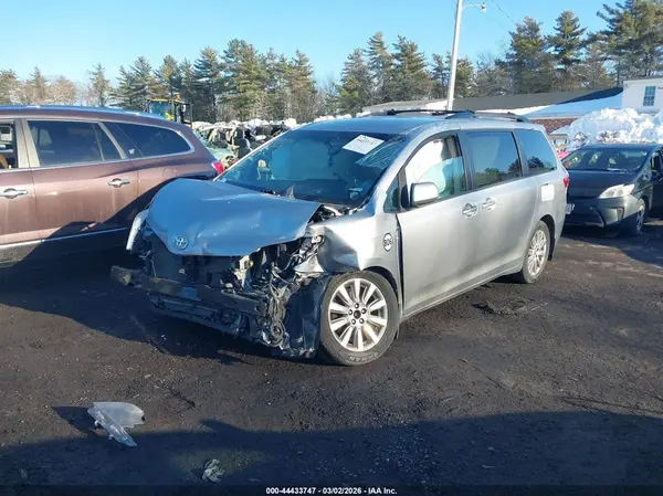 5TDJK3DC0GS140366 2016 TOYOTA SIENNA - Image 2