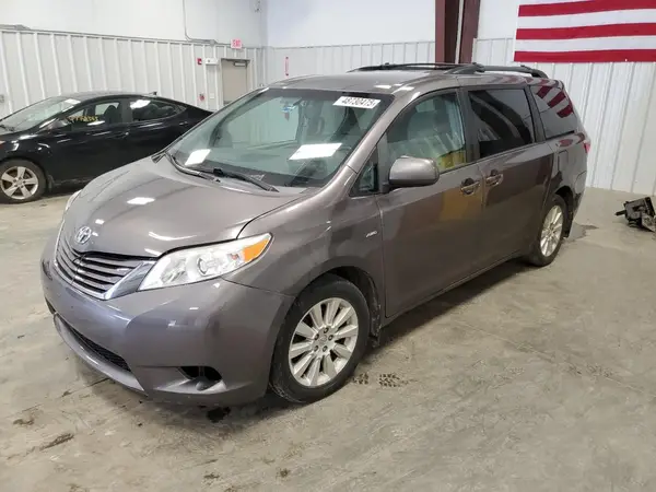 5TDJK3DC4GS130357 2016 TOYOTA SIENNA - Image 1
