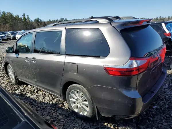 5TDJK3DC4GS130357 2016 TOYOTA SIENNA - Image 2