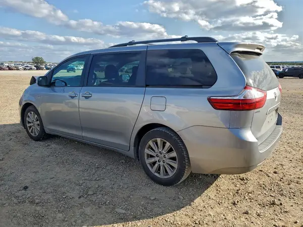 5TDJK3DC4GS137678 2016 TOYOTA SIENNA - Image 2