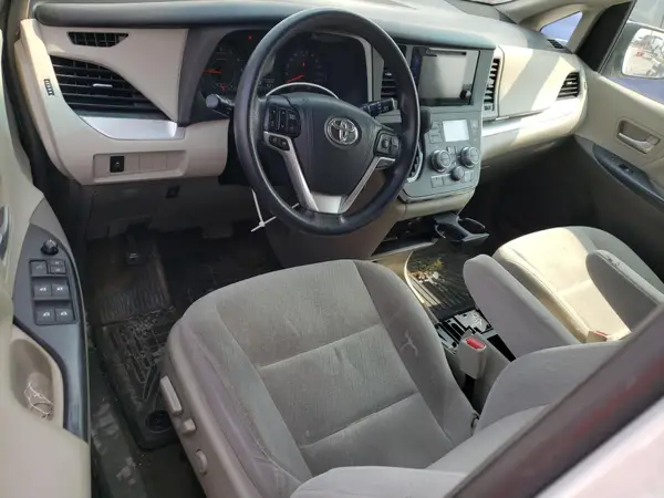 5TDJK3DC5GS134188 2016 TOYOTA SIENNA - Image 8