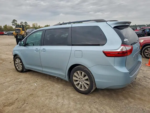 5TDJK3DC5GS142520 2016 TOYOTA SIENNA - Image 2