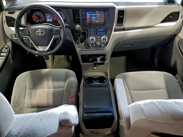 5TDJK3DC6GS138072 2016 TOYOTA SIENNA - Image 8