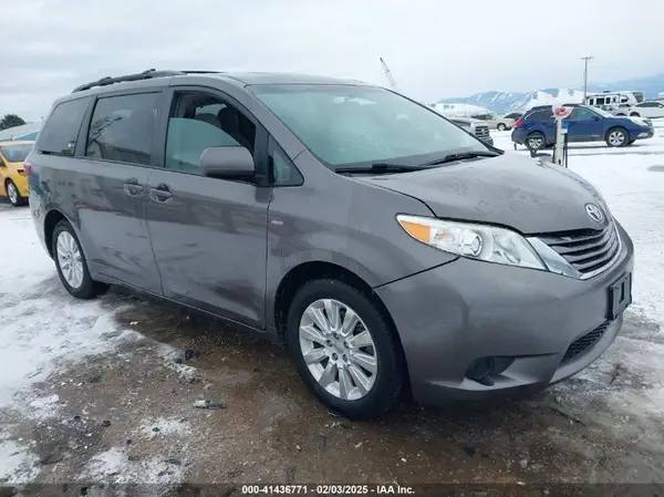 5TDJK3DC6GS142669 2016 TOYOTA SIENNA - Image 1