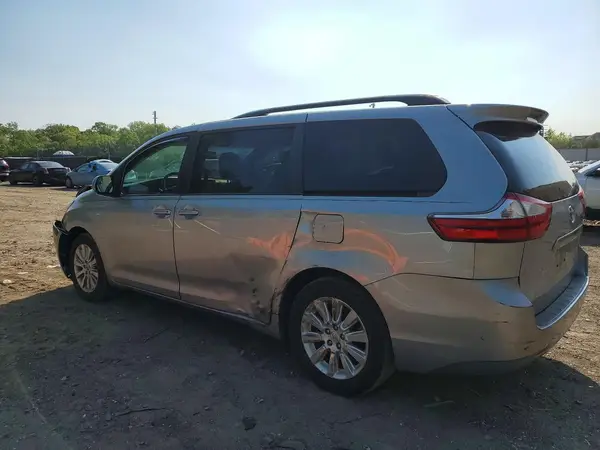 5TDJK3DC8GS129437 2016 TOYOTA SIENNA - Image 2